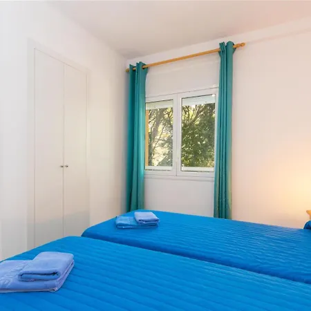 Apartment Velazquez-2 By Interhome *